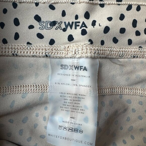 Tan & Black Spotted Print Athletic Leggings – SDX x WFA Women’s Size Large - Picture 7 of 8